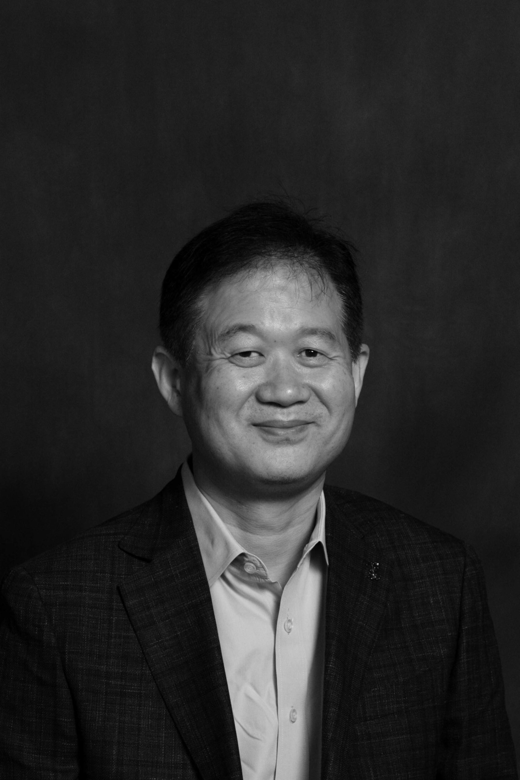 Dr. Kyung-Hoon Lee - Chowan University