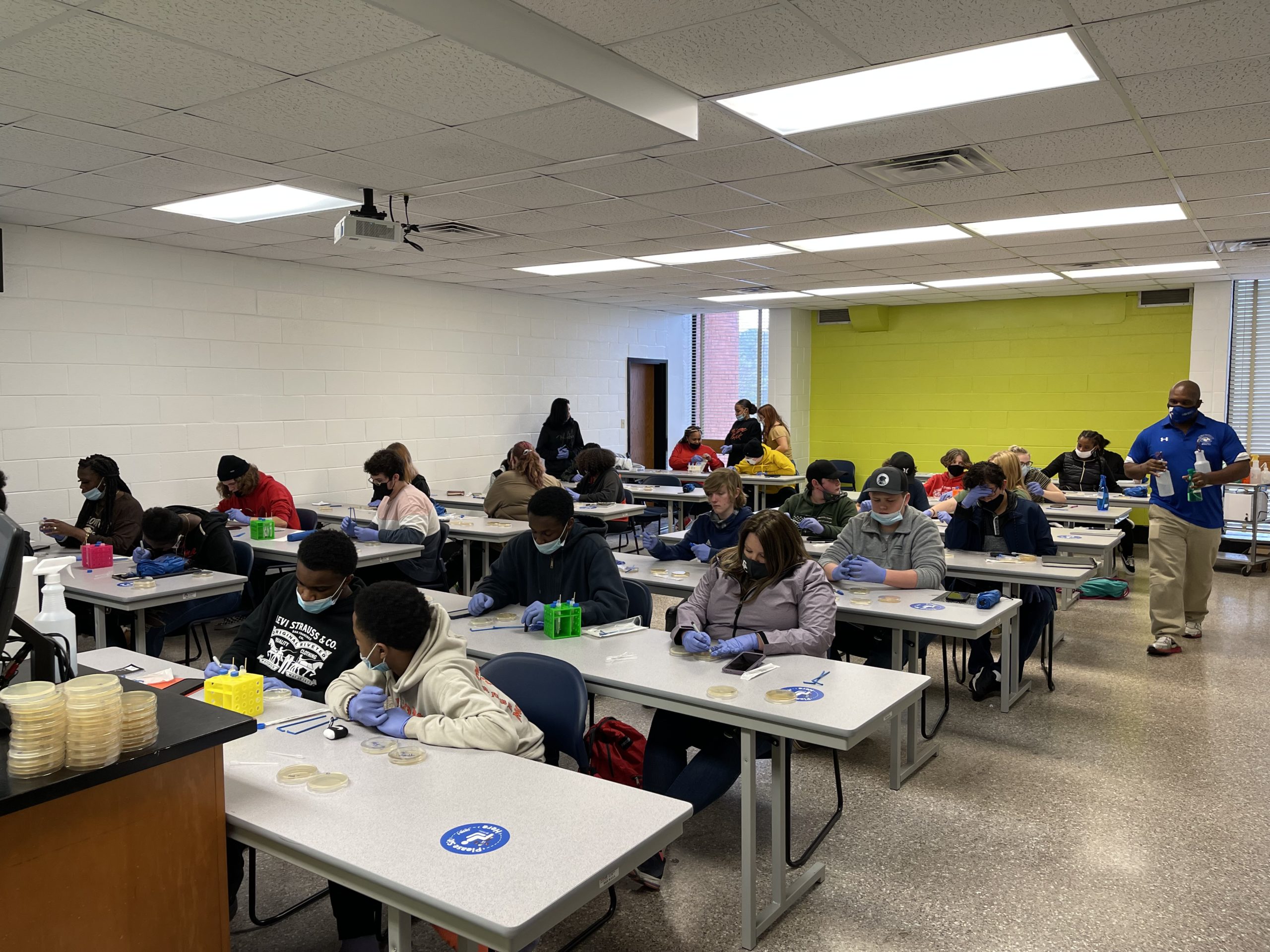 Gates County High School GEAR UP Visits Chowan University Chowan